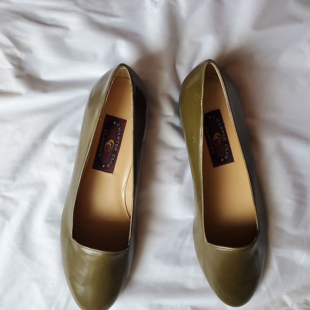 Charter club women's shoes NEW 8B olive green